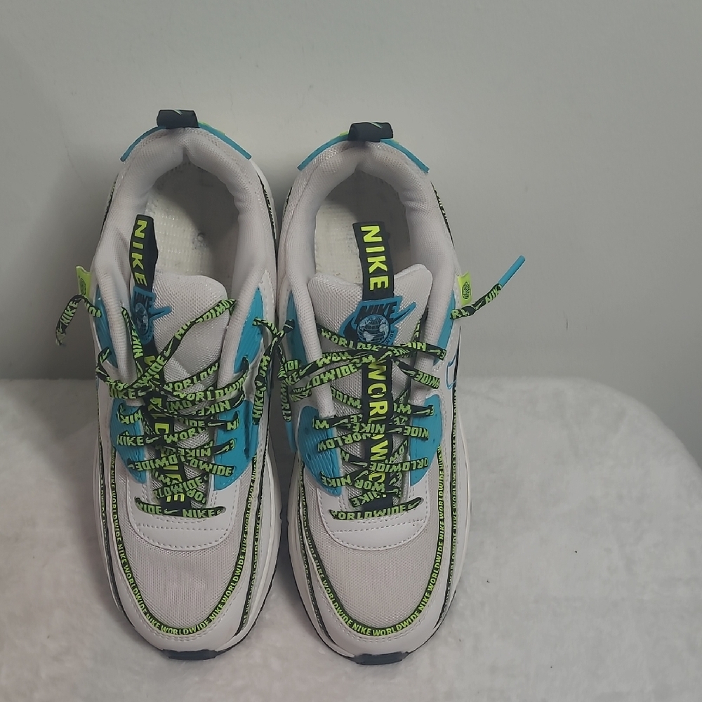Nike White and Blue Chunky Sneakers - Picture 10 of 10